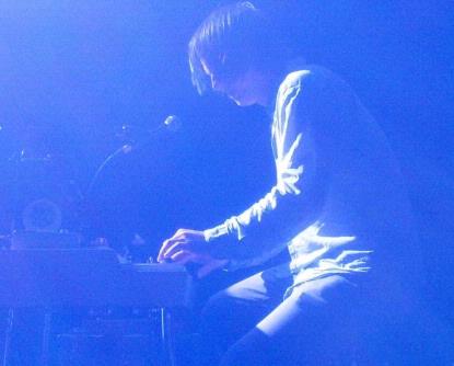 Anton Newcombe live in Boston (Photo credit: Michael Williams)